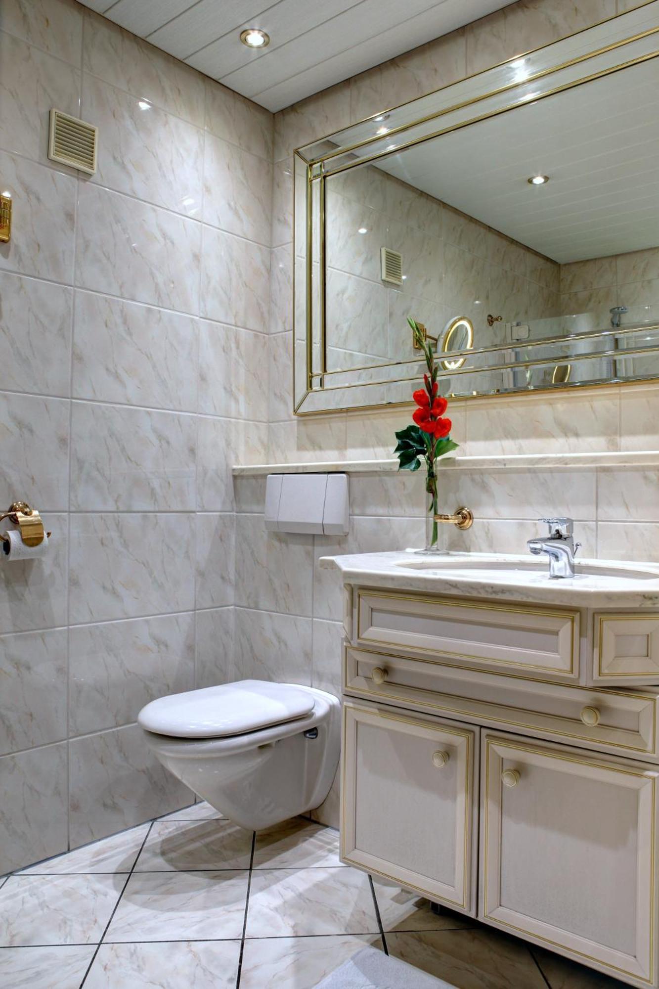 Schwalbach Hotel Muehlenthal Gmbh מראה חיצוני תמונה
